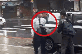 Chiếc điện thoại đưa gần 50 sao hạng A vào trại giam