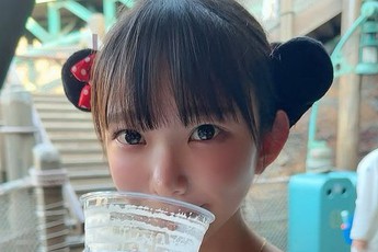 Nữ idol than thở vì đã 30 tuổi nhưng gương mặt quá "baby" nên cứ đăng ảnh là bị report