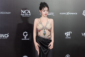 Bất ngờ xuất hiện ở cuộc thi Hoa Hậu, Trần Hà Linh khiến CĐM bàn tán xôn xao