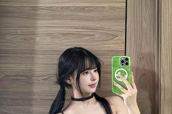 Hot girl gây bão triệu view với trend “biến hình”