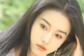 Tiểu Long Nữ 10X bị tẩy chay