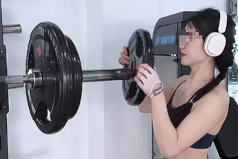 "Câu view" làm thử thách nâng tạ, nữ gymer khiến người xem bất bình vì sai ngay từ kỹ thuật cơ bản