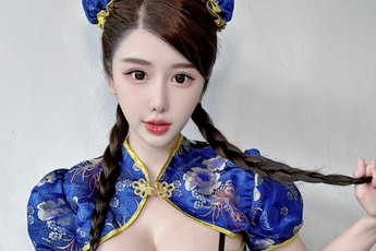 Nữ DJ nóng bỏng nhất nhì cõi mạng trổ tài cosplay "em gái" Thanh Gươm Diệt Quỷ, cuốn hút đến bất ngờ!