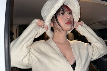 Nữ TikToker xây dựng content dạy nấu ăn nhưng khán giả chỉ chú ý chi tiết gợi cảm