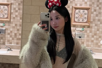 Mina Young tự tin diện thời trang xuyên thấu, có hành động cực tinh tế