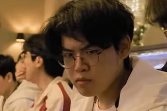 T1 tiếp tục có màn xử lý cực kỳ cồng kềnh, đào sâu ác cảm trong vụ drama với Gumayusi