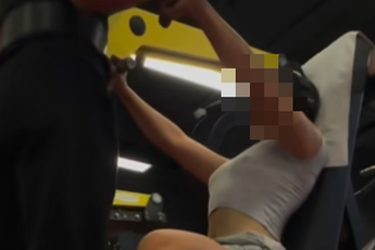 CĐM ngán ngẩm với những clip phản cảm của cô nàng gymer