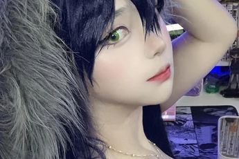 Tung ảnh đời thường, nữ coser gợi cảm khiến fan nam say đắm với nhan sắc ngọt "lụi tim"