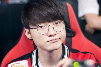 T1 đại thắng nhưng Faker "báo hại" hai người đàn em