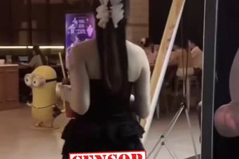 Cố tình diện váy ngắn, cô gái hút hơn 2 triệu lượt xem nhưng toàn chỉ trích