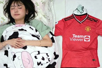Nữ streamer fan MU bật chế độ "cấm chat" chỉ sau một đêm