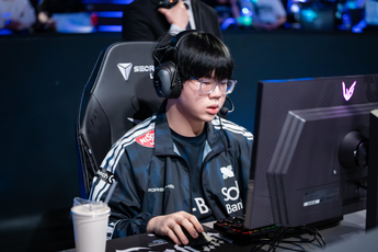 LazyFeel tiếp tục làm nên lịch sử mới cho LMHT Việt, nhắc tên Gumayusi