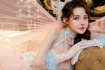 Diện đồ gợi cảm, Ngân 98 khiến anh em game thủ "rần rần" với bộ cánh đậm chất tướng game