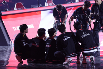 Làng LMHT chuyên nghiệp cũng "dậy sóng" vì T1 - Faker nhưng có chung một nhận xét