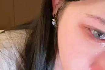 Lấy nước mắt để "câu view", nữ streamer gặp "quả báo" không lường trước