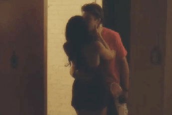 Phim 18+ đang khiến 13,8 triệu người ồ ạt xin tên: Nữ chính "cuốn" vô cùng tận