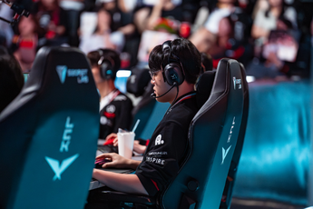 Đại thắng KT nhưng T1 lại là top team hiếm hoi trong toàn cõi LMHT vẫn "đi ngược số đông"