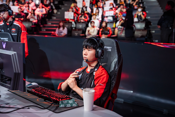 Hình ảnh hậu trường khiến cộng đồng bùng lên nghi vấn NS đang vô cùng "thê thảm"