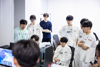 Cựu vương CKTG bất ngờ rơi vào cảnh éo le