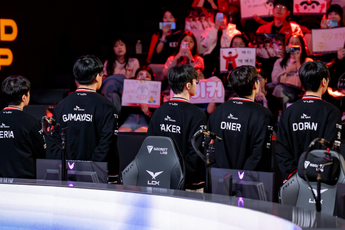 T1 quay lại với lỗi sơ đẳng trong trận thua KT