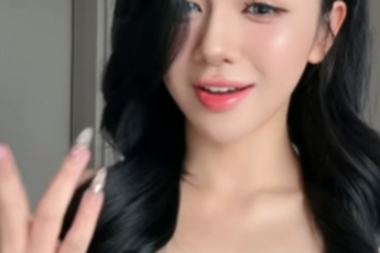 Vừa khóc than trên live, Trần Hà Linh nhanh chóng quay về đường đua, công khai "xin" Top 1