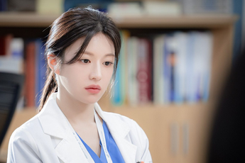 Trần đời chưa thấy bác sĩ nội trú nào đẹp vô cùng tận thế này: Nhan sắc kinh thiên động địa, hoàn mỹ không một điểm trừ