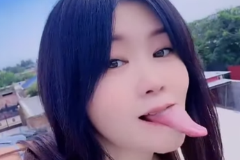 Hot girl khoe biệt tài "độc nhất vô nhị", chỉ sử dụng 1 bộ phận cơ thể cũng khiến anh em game thủ sửng sốt