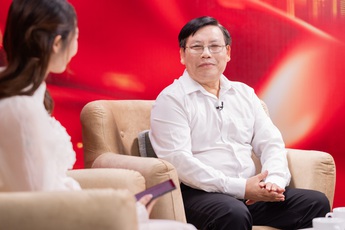 Nhiệm vụ của người trẻ là dạy cho người cao tuổi cách dùng smartphone và internet: người già vẫn có nhu cầu học chứ!