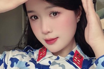 Cô gái Quân y hướng nội vẫn khiến CĐM khó lòng làm ngơ, thần thái cực cuốn hút!