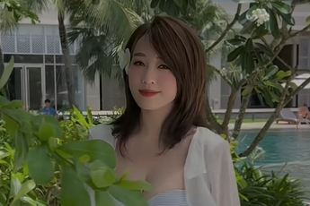 Mê mẩn trước 10 giây thả dáng của hot girl Hà Kim đình đám một thời