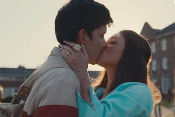 Xem phim Sex Education mãi mới biết có cảnh nóng dài 3 phút bị cả MXH đòi cắt bỏ, nghe kể thôi cũng nóng máu