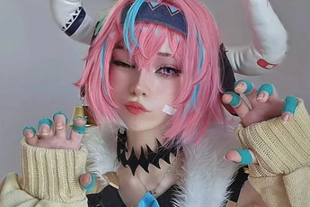 Thêm một màn cosplay "không thể chê", hút hồn anh em game thủ ngay từ cái nhìn đầu tiên