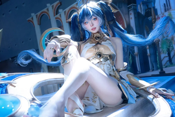 Hot TikToker 2 triệu follow biến hình mê mắt, khẳng định sức hút của coser top đầu