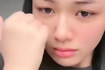 Trần Hà Linh bức xúc, không kìm được nước mắt vì đời tư nhạy cảm liên tục bị réo lên