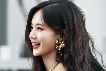 Đố ai đoán được cô gái này 30 hay 16 tuổi: Mặt đẹp như thiên thần, cả thiên hạ có đúng 1 người