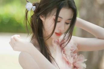 "Tiểu Lưu Diệc Phi" hút hồn khán giả bởi vẻ đẹp vừa thuần khiết vừa quyến rũ