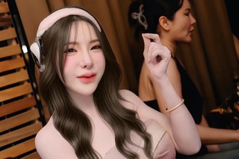 Nhận bằng Tiến sĩ, nữ DJ khiến tất cả ngỡ ngàng với trình độ học vấn