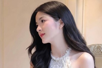 Ngẫu hứng biểu diễn ảo thuật, cô giáo xinh đẹp khiến CDM hết lời khen ngợi