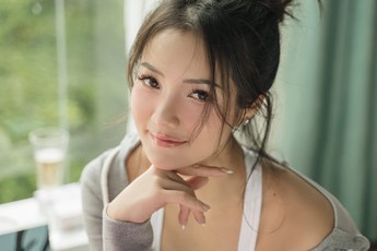 Ngắm nhan sắc hiện tại của Thủy Top, từng là biểu tượng gợi cảm huyền thoại, triệu người tìm kiếm