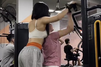 Bị mỉa mai khiếm nhã về vóc dáng, nữ PT gym có màn phản pháo chất lừ