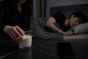 "Nữ quái" dùng thuốc ngủ hạ gục hàng loạt nam thanh niên