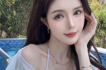 Lilly Luta gây bão mạng với outfit "lên sân" Pickleball độc nhất vô nhị