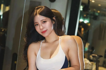 Bông hồng lai phá vỡ quy chuẩn, sở hữu body vạn người mê