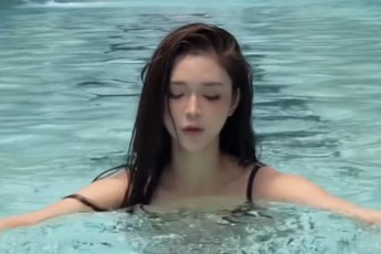 Hot girl tung clip "hack não" người xem về diện mạo, khẳng định 90% viewer tưởng AI