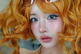 "Hồi sinh" trend Y2K, hot girl khiến CĐM thích thú với giao diện khác lạ