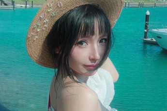 Rũ bỏ giao diện coser, UmekoJ hóa nàng thơ ngọt ngào trong bộ ảnh hè mới