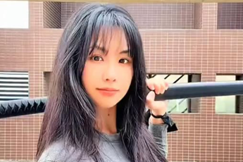 Biểu diễn võ thuật, hot girl hút hàng chục triệu view, khiến người xem ngỡ ngàng với kỹ năng thượng thừa