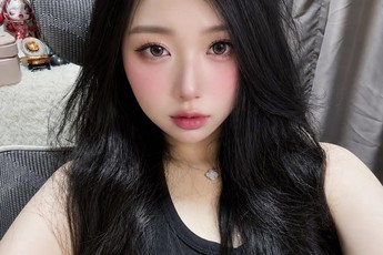 Streamer Chubby thẳng tay xử lý những bình luận kém duyên