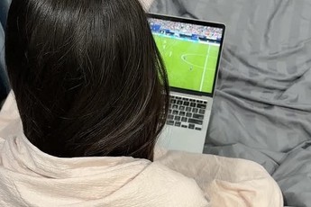 Hot girl đêm xem bóng đá, sáng vẫn đi gym và "giao diện" nóng bỏng bất chấp ngủ 2 tiếng