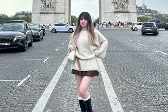 Khoe ảnh dạo chơi ở Paris, nữ game thủ Việt khiến CĐM thích thú